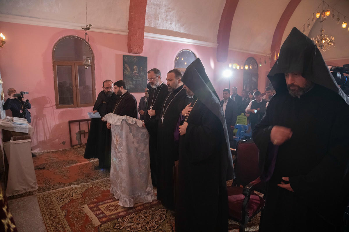 Derik Surp Kevork Kilisesi'nde 20 yıl aradan sonra ayin